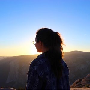 Meet your Posher, Julia